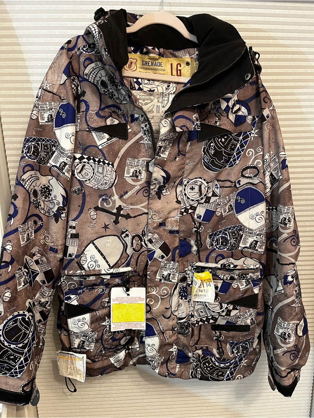 Grenade Men’s Printed Ski Jacket in Brown & Blue